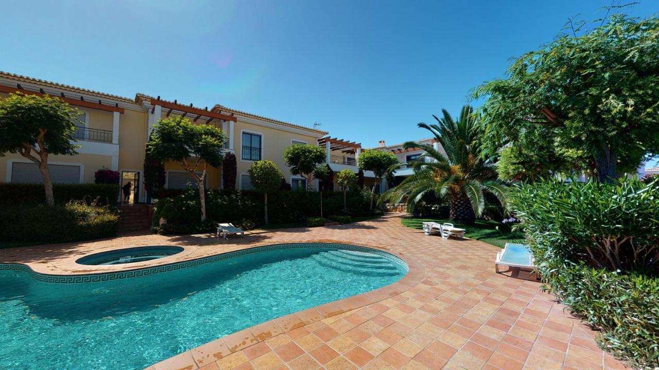 Amazing 2 Bedroom Apartment Near Beach With Pool Lagos Eksteriør bilde