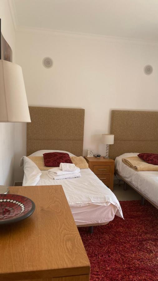 Amazing 2 Bedroom Apartment Near Beach With Pool Lagos Eksteriør bilde